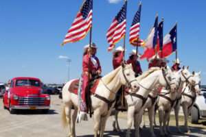 Texas gallery - Homecoming parade © Nilda Heyek